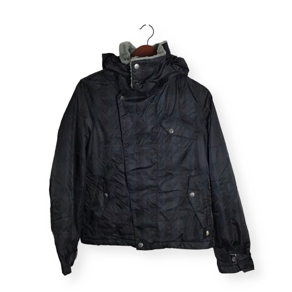 Burton Dutchess Insulated Ski Jacket in Navy and Black Stripe.